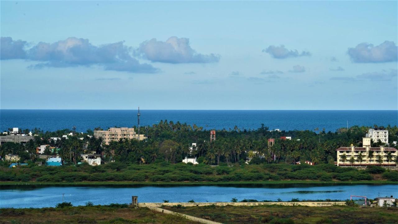 Novotel Chennai Sipcot Exterior foto View of the city of Cabo de la Vela