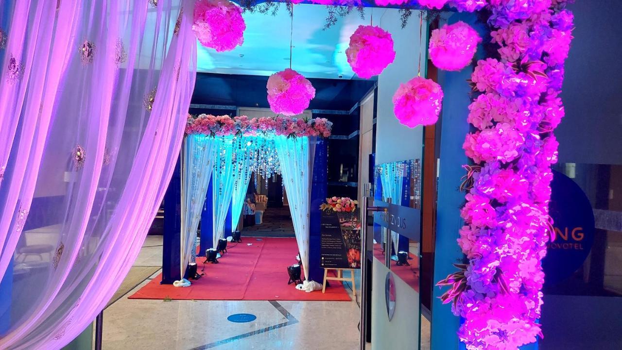 Novotel Chennai Sipcot Exterior foto A wedding in India